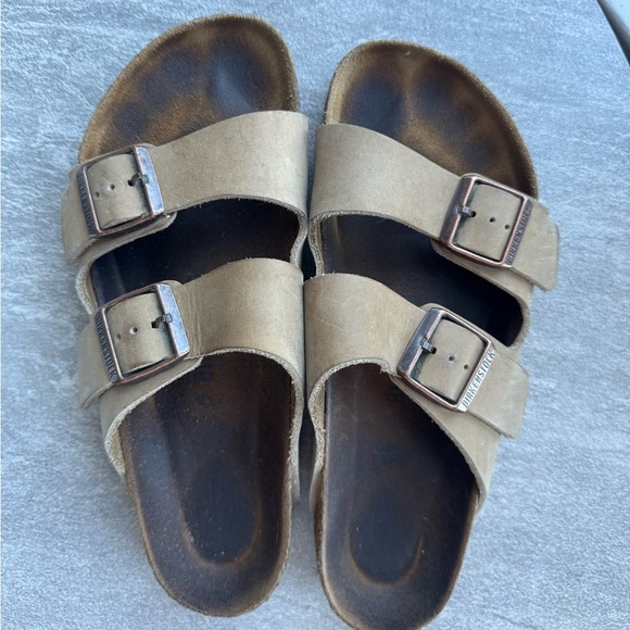 Birkenstock Tan Leather Buckle Sandals - Picture 2 of 2